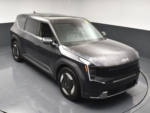 Certified 2026 Kia EV9 Light image 41