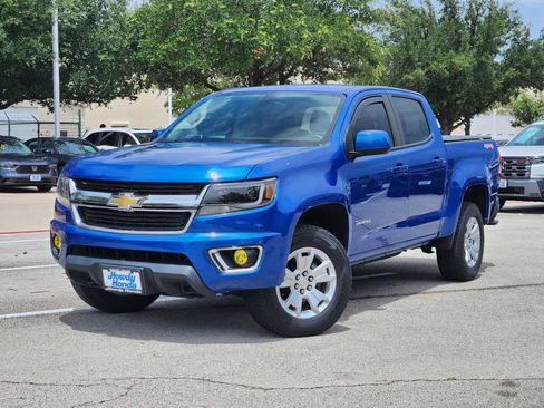 Used 2018 Chevrolet Colorado LT w/ LT Convenience Package AWD/4WD image 2