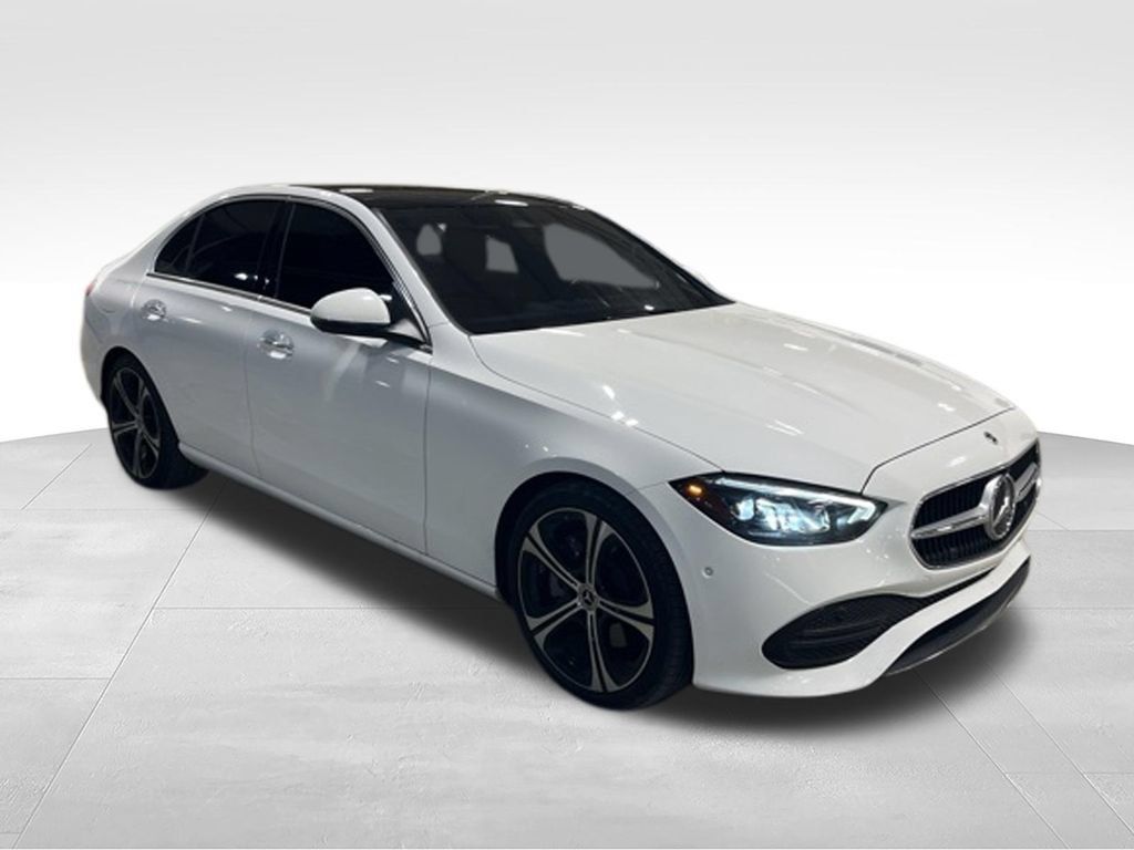 Used 2022 Mercedes-Benz C 300 Sedan image 3