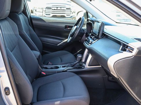 Certified 2022 Toyota Corolla Cross LE FWD image 16