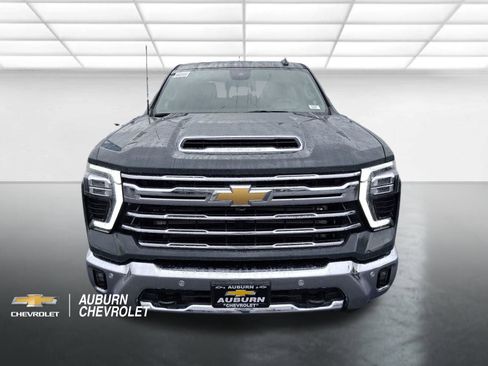 New 2026 Chevrolet Silverado 2500 LTZ w/ LTZ Premium Package AWD/4WD image 8