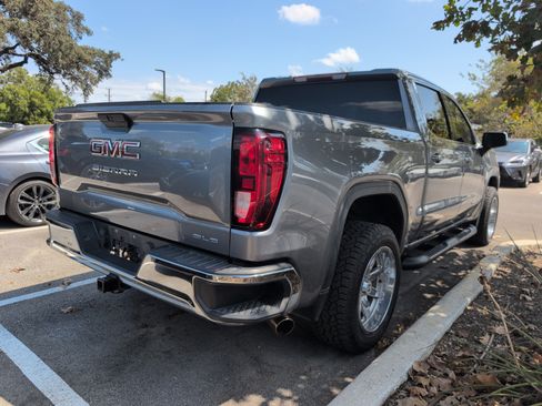 Used 2020 GMC Sierra 1500 SLE w/ SLE Value Package RWD image 3