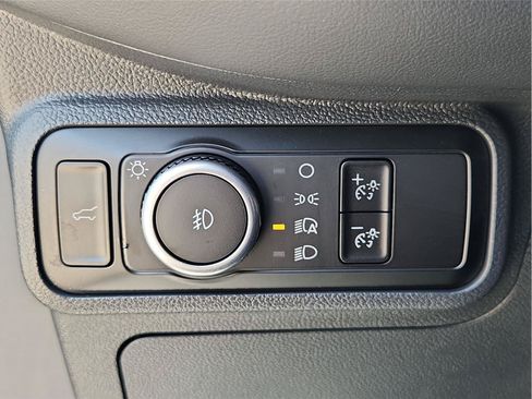 Used 2026 Ford Explorer ST-Line w/ ST-Line Street Pack AWD/4WD image 18