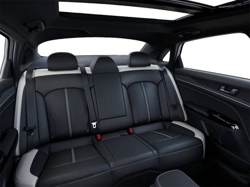 New 2026 Kia K5 GT-Line image 16