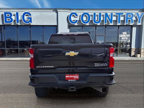 Used 2023 Chevrolet Silverado 2500 High Country w/ Z71 Off-Road Package image 3