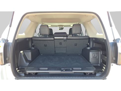 Certified 2024 Toyota 4Runner TRD Off-Road Premium w/ Moonroof Package AWD/4WD image 9