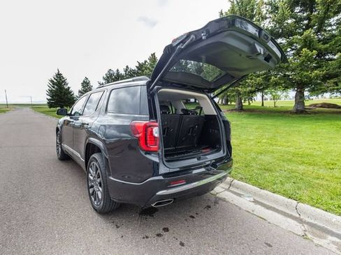 Used 2023 GMC Acadia Denali w/ Black Diamond Edition AWD/4WD image 8