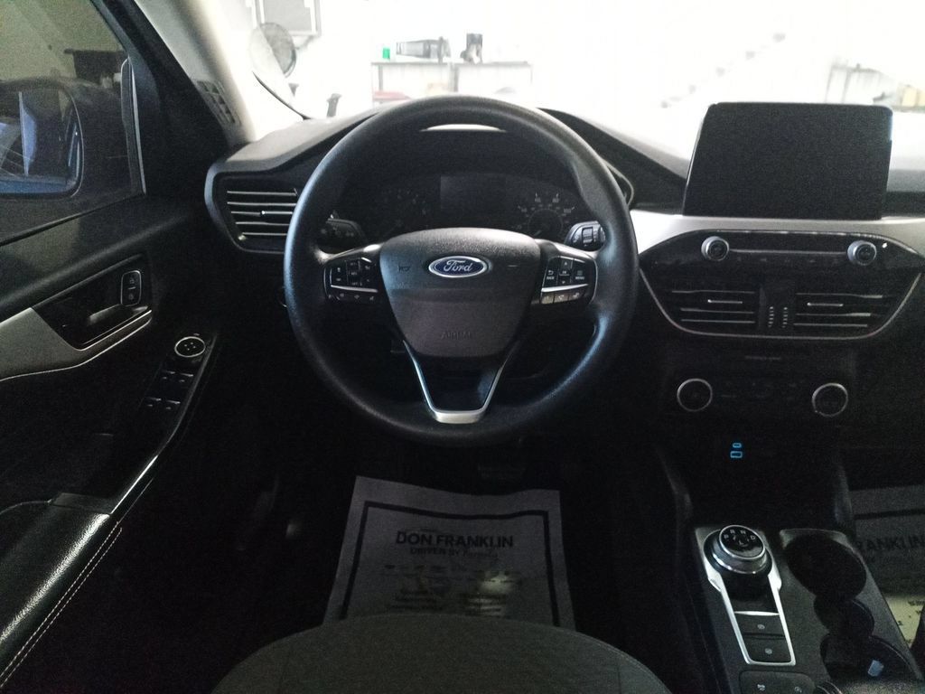 Used 2022 Ford Escape SE AWD/4WD image 18