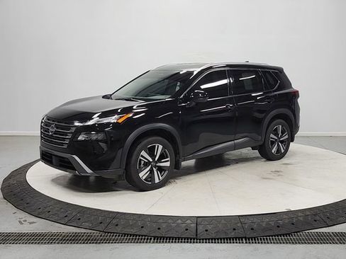 Used 2025 Nissan Rogue SL FWD image 3