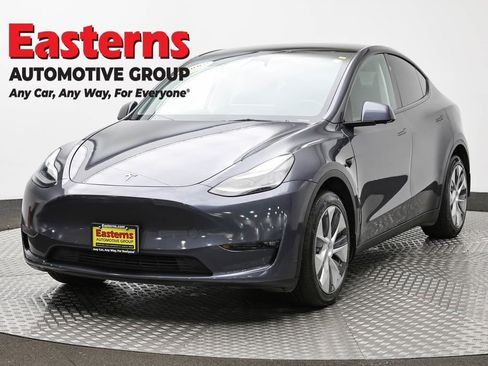 Used 2023 Tesla Model Y Long Range image 1