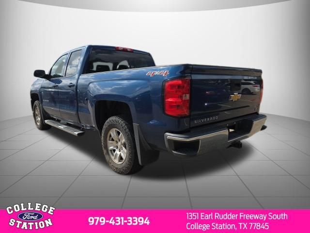 Used 2017 Chevrolet Silverado 1500 LT w/ All Star Edition AWD/4WD image 4