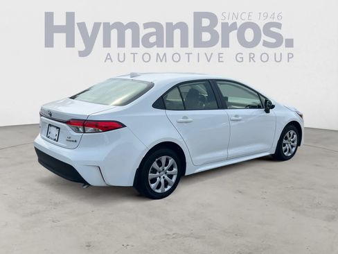 Used 2023 Toyota Corolla LE w/ Carpet Mat Package (TMS) FWD image 3