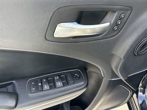 Used 2020 Dodge Charger SXT w/ Leather Interior Group image 25