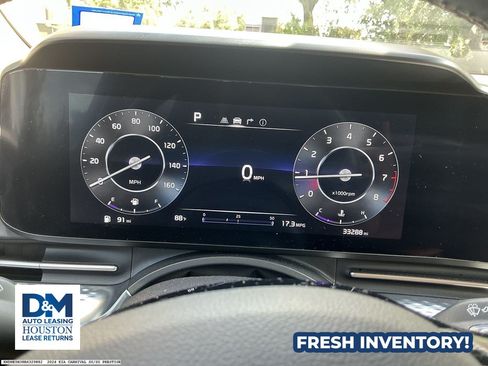 Used 2024 Kia Carnival SX Prestige FWD image 11