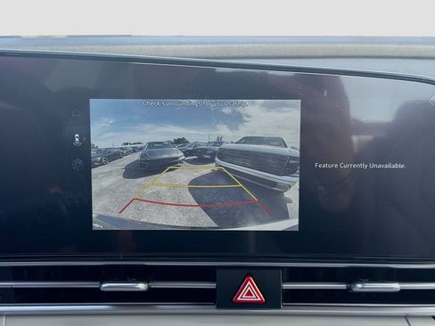 New 2026 Hyundai Elantra Limited FWD image 11