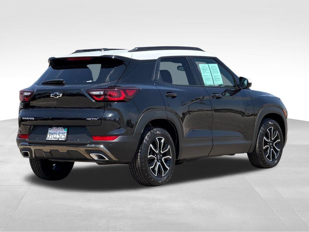Used 2025 Chevrolet TrailBlazer ACTIV w/ Convenience Package FWD image 5