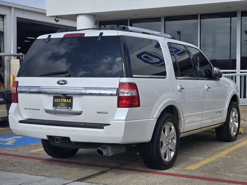 Used 2015 Ford Expedition Platinum image 3