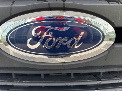 Used 2017 Ford F350 XL w/ Power Equipment Group image 19