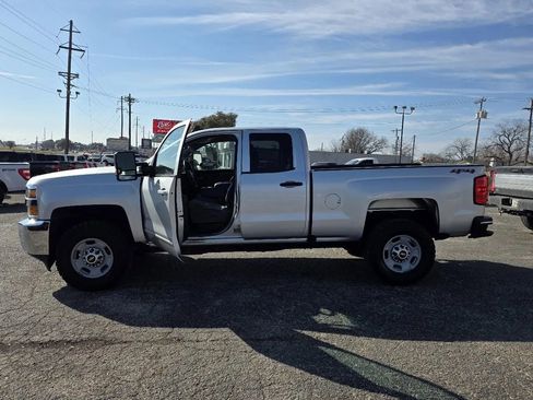 Used 2019 Chevrolet Silverado 2500 W/T image 9