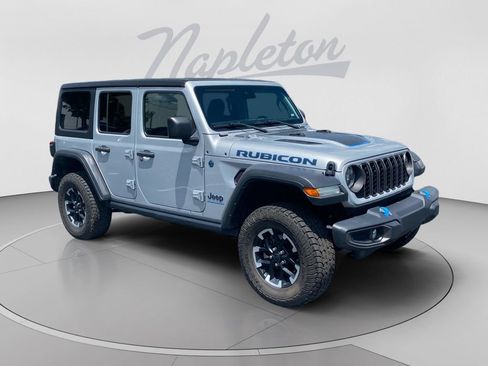 Used 2024 Jeep Wrangler Unlimited Rubicon 4xe AWD/4WD image 8
