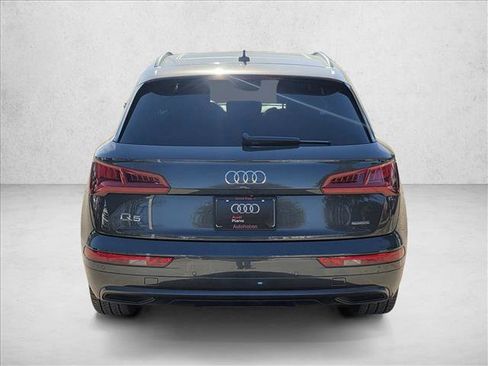 Used 2020 Audi Q5 2.0T Premium w/ Titanium Sport Package image 6