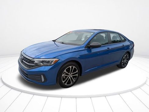 Used 2024 Volkswagen Jetta Sport FWD image 8