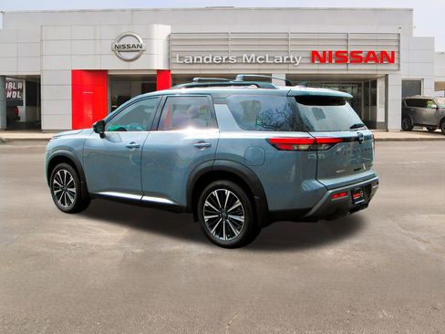New 2026 Nissan Pathfinder Platinum image 5