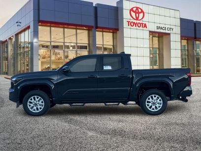 New 2026 Toyota Tacoma SR5