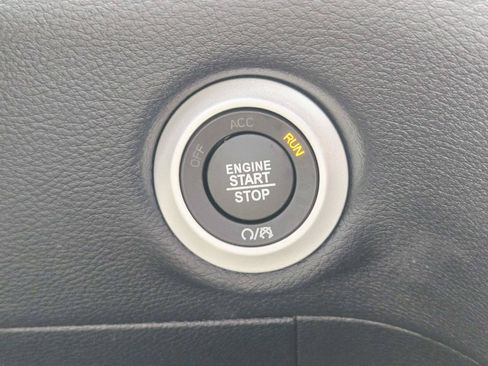 New 2026 Chrysler Pacifica Select w/ S Appearance Package FWD image 30