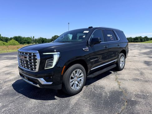 Used 2025 GMC Yukon Denali AWD/4WD image 2