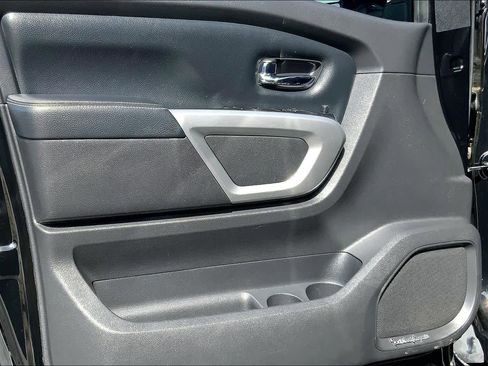 Used 2018 Nissan Titan PRO-4X w/ Pro-4x Utility Package image 22