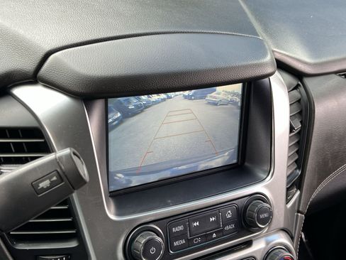 Used 2020 Chevrolet Suburban LS RWD image 24