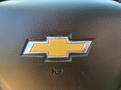 Used 2025 Chevrolet Silverado 2500 LT AWD/4WD image 33