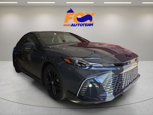 New 2026 Toyota Camry SE w/ Multimedia Upgrade Package FWD image 6