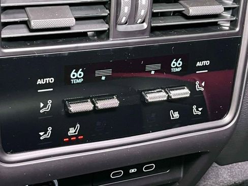 New 2026 Porsche Cayenne image 26