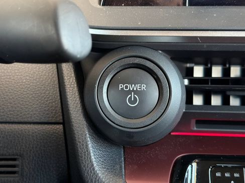 Used 2024 Toyota Prius Prime FWD image 23