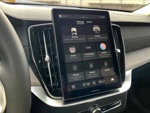 New 2026 Volvo XC90 B6 Ultra w/ Protection Package image 22