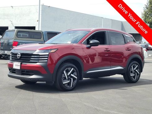 Used 2026 Nissan Kicks SV w/ SV Premium Package FWD image 4