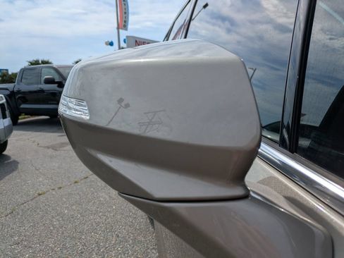 Used 2023 Cadillac XT6 Premium Luxury FWD image 13