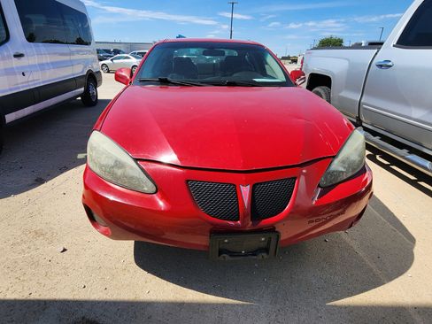 Used 2008 Pontiac Grand Prix FWD image 2
