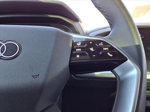 Certified 2023 Audi Q4 e-tron Prestige image 15