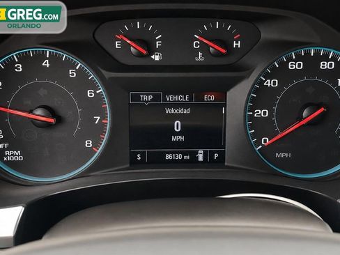 Used 2021 Chevrolet Traverse LS FWD image 13
