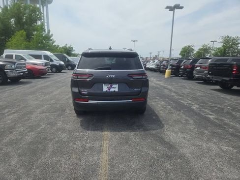 Used 2025 Jeep Grand Cherokee L Limited AWD/4WD image 10