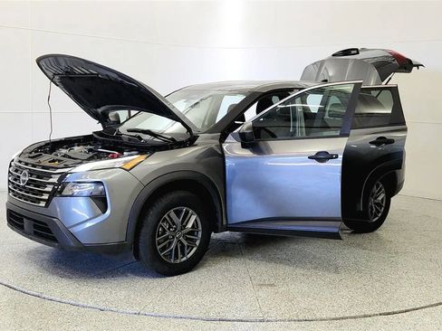 Used 2024 Nissan Rogue S FWD image 10