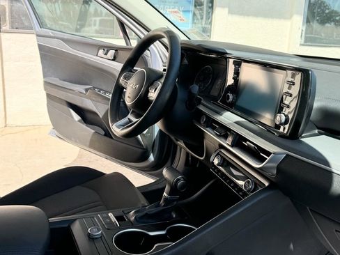 Used 2023 Kia K5 LXS image 25