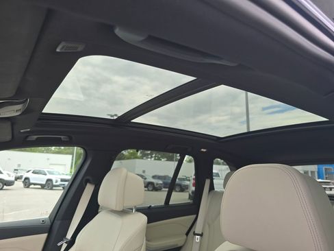 Used 2022 BMW X5 xDrive45e AWD/4WD image 26