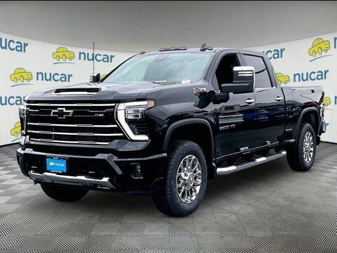 New 2026 Chevrolet Silverado 2500 LT w/ Z71 Chrome Sport Edition AWD/4WD image 4