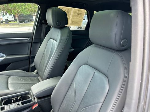 Used 2020 Audi Q3 2.0T Premium w/ Convenience Package AWD/4WD image 19