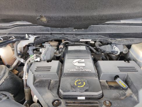 Used 2020 RAM 3500 Tradesman w/ Chrome Appearance Group image 26