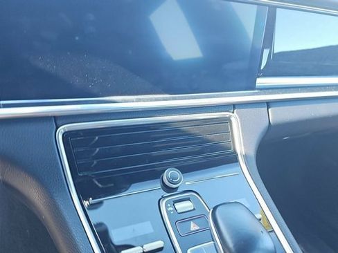 Used 2018 Porsche Panamera 4S image 6